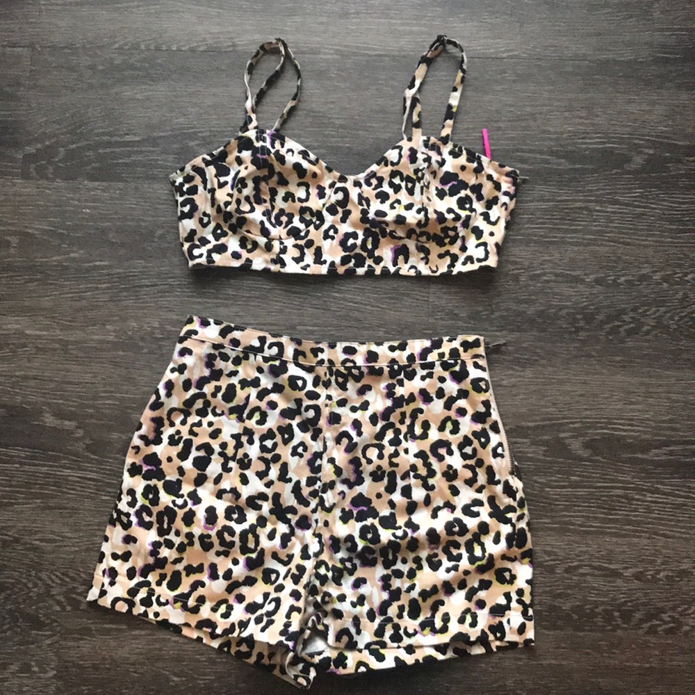 Leopard 2 piece matching short set (top&bottom)
